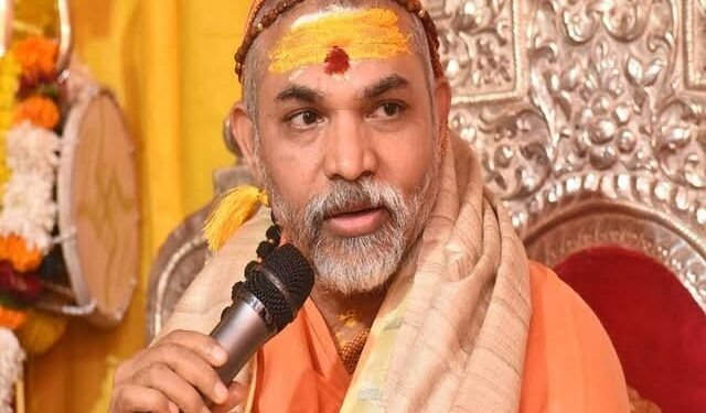 प्रयागराज माघ मेला: पुलिस ने शंकराचार्य अविमुक्तेश्वरानंद को रोका, मचा सियासी और धार्मिक विवाद