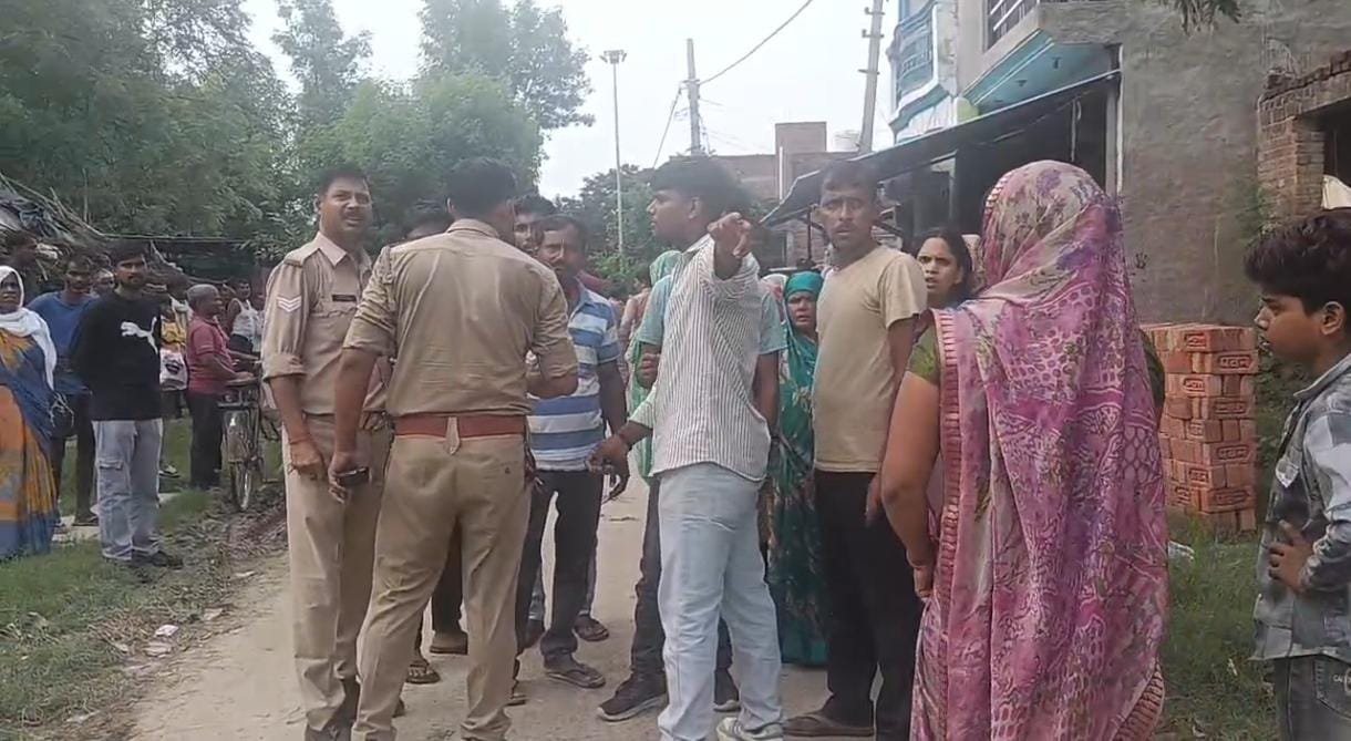 लखनऊ: संदिग्ध हालात में महिला का शव फंदे से लटका मिला, मायके पक्ष ने ससुराल वालों पर लगाया हत्या का आरोप